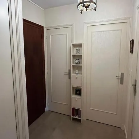 Apartment Pieni Puistohuoneisto Vantaa